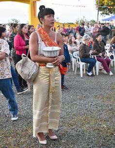 Foto de la galería: La comunidad laosiana festejó sus cuatro décadas en Misiones con la inauguración del Buda gigante