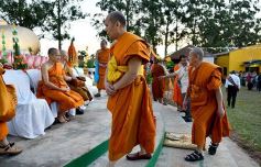 Foto de la galería: La comunidad laosiana festejó sus cuatro décadas en Misiones con la inauguración del Buda gigante