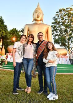 Foto de la galería: La comunidad laosiana festejó sus cuatro décadas en Misiones con la inauguración del Buda gigante