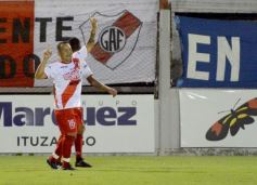 Foto de la galería: Guaraní, líder de la Zona 7 del Regional Amateur