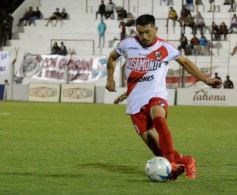 Foto de la galería: Guaraní, líder de la Zona 7 del Regional Amateur