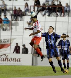 Foto de la galería: Guaraní, líder de la Zona 7 del Regional Amateur