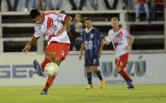 Foto de la galería: Guaraní, líder de la Zona 7 del Regional Amateur
