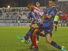 Foto de la galería: Guaraní, líder de la Zona 7 del Regional Amateur