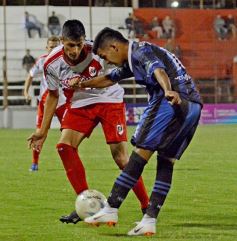 Foto de la galería: Guaraní, líder de la Zona 7 del Regional Amateur