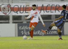 Foto de la galería: Guaraní, líder de la Zona 7 del Regional Amateur