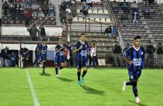 Foto de la galería: Guaraní, líder de la Zona 7 del Regional Amateur