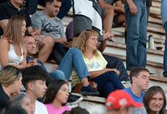 Foto de la galería: El Decano derrotó a Sporting y se mantiene en la pelea