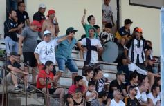 Foto de la galería: El Decano derrotó a Sporting y se mantiene en la pelea