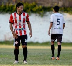 Foto de la galería: El Decano derrotó a Sporting y se mantiene en la pelea