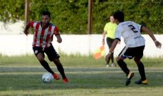 Foto de la galería: El Decano derrotó a Sporting y se mantiene en la pelea