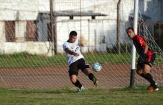 Foto de la galería: El Decano derrotó a Sporting y se mantiene en la pelea