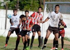 Foto de la galería: El Decano derrotó a Sporting y se mantiene en la pelea
