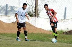 Foto de la galería: El Decano derrotó a Sporting y se mantiene en la pelea