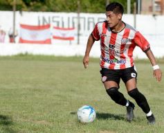 Foto de la galería: El Decano derrotó a Sporting y se mantiene en la pelea