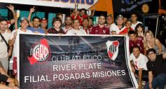 Foto de la galería: Acompañamos la pasión de los hinchas millonarios en la filial de River en Posadas