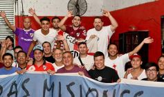 Foto de la galería: Acompañamos la pasión de los hinchas millonarios en la filial de River en Posadas