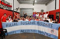 Foto de la galería: Acompañamos la pasión de los hinchas millonarios en la filial de River en Posadas