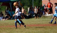 Foto de la galería: La Isla de Santa Helena vibró con torneo de fútbol infantil