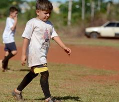 Foto de la galería: La Isla de Santa Helena vibró con torneo de fútbol infantil