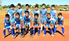 Foto de la galería: La Isla de Santa Helena vibró con torneo de fútbol infantil