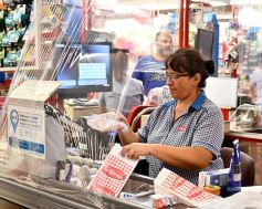 Foto de la galería: Comprar en California en tiempos de coronavirus: compromiso de vendedores y compradores