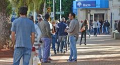 Foto de la galería: La city posadeña en medio de la pandemia: acompañamos a los que tienen que salir de todos modos
