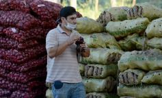 Foto de la galería: Menos compradores y más tensión en el Mercado Central