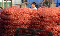 Foto de la galería: Menos compradores y más tensión en el Mercado Central