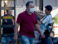 Foto de la galería: Menos compradores y más tensión en el Mercado Central