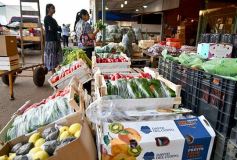 Foto de la galería: Menos compradores y más tensión en el Mercado Central