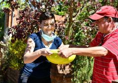 Foto de la galería: Amigos solidarios en el barrio Cocomarola Oeste
