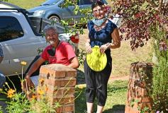 Foto de la galería: Amigos solidarios en el barrio Cocomarola Oeste