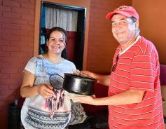 Foto de la galería: Amigos solidarios en el barrio Cocomarola Oeste