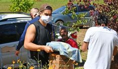 Foto de la galería: Amigos solidarios en el barrio Cocomarola Oeste
