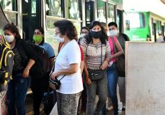 Foto de la galería: Servicios Urbanos, cuidando a los pasajeros en la terminal UNaM