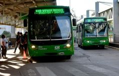 Foto de la galería: Servicios Urbanos, cuidando a los pasajeros en la terminal UNaM
