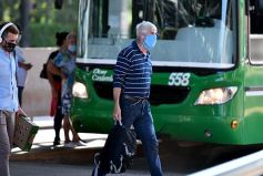 Foto de la galería: Servicios Urbanos, cuidando a los pasajeros en la terminal UNaM