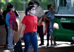 Foto de la galería: Servicios Urbanos, cuidando a los pasajeros en la terminal UNaM