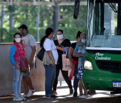 Foto de la galería: Servicios Urbanos, cuidando a los pasajeros en la terminal UNaM