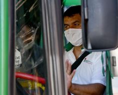 Foto de la galería: Servicios Urbanos, cuidando a los pasajeros en la terminal UNaM