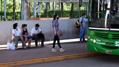 Foto de la galería: Servicios Urbanos, cuidando a los pasajeros en la terminal UNaM