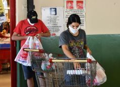 Foto de la galería: Los carritos solidarios fueron un éxito en los supermercados posadeños
