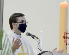 Foto de la galería: Cuarentena en Misiones: volvieron las misas y otras ceremonias de culto bajo estricto protocolo