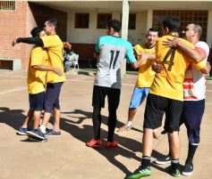 Foto de la galería: Fútbol, pasión y goles en el Torneo Integración de la Cárcel de Loreto