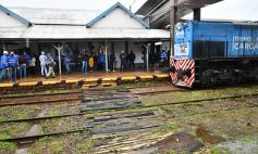Foto de la galería: Con la llegada de la primera formación se reactivó el servicio de trenes de carga en Misiones