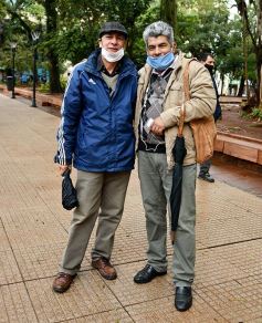 Foto de la galería: Recorrida por Posadas: nos cruzamos con muchos amigos, muchos de ellos en plena acción solidaria