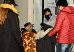 Foto de la galería: Recorrida por Posadas: nos cruzamos con muchos amigos, muchos de ellos en plena acción solidaria