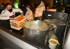 Foto de la galería: Recorrida por Posadas: nos cruzamos con muchos amigos, muchos de ellos en plena acción solidaria