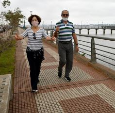 Foto de la galería: Domingo de caminata recreativa en la capital provincial